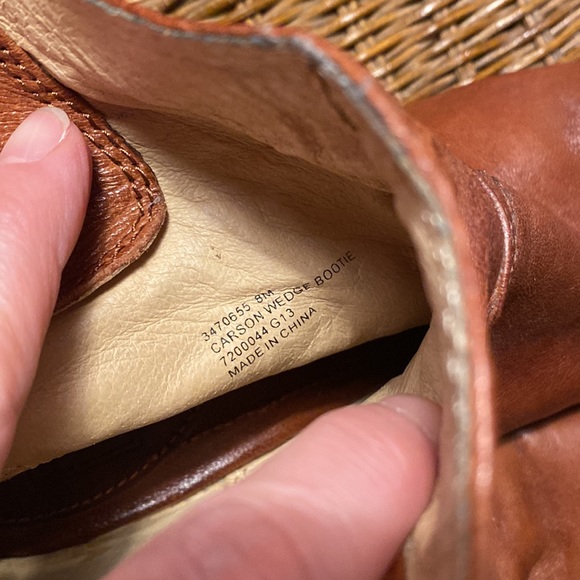 Frye Carson Wedge Bootie size 8 - Picture 6 of 7